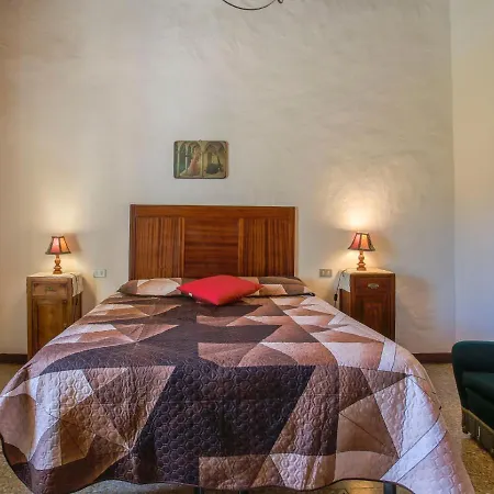Fattoria Petraglia - Terrazza By Interhome * Monteriggioni